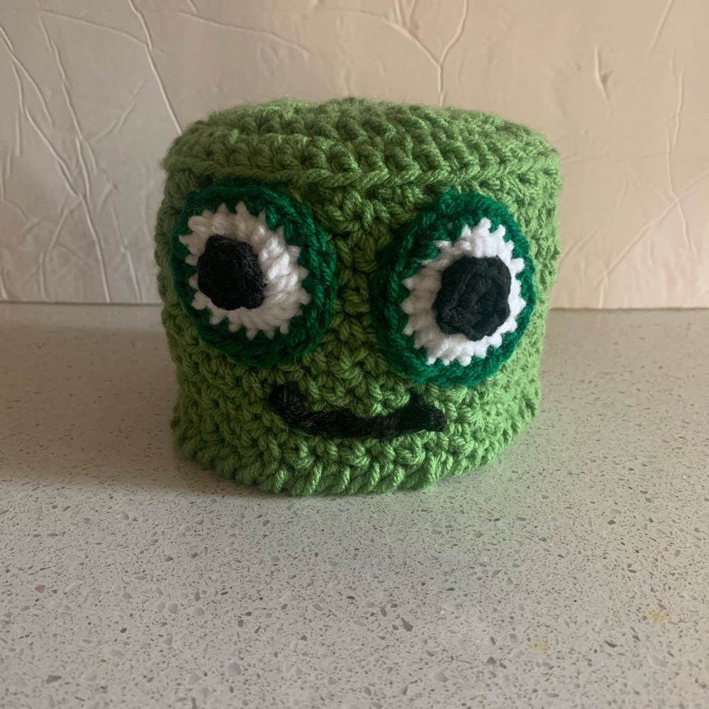 Frog Toilet Tissue Cover Cozy New Handmade Crochet